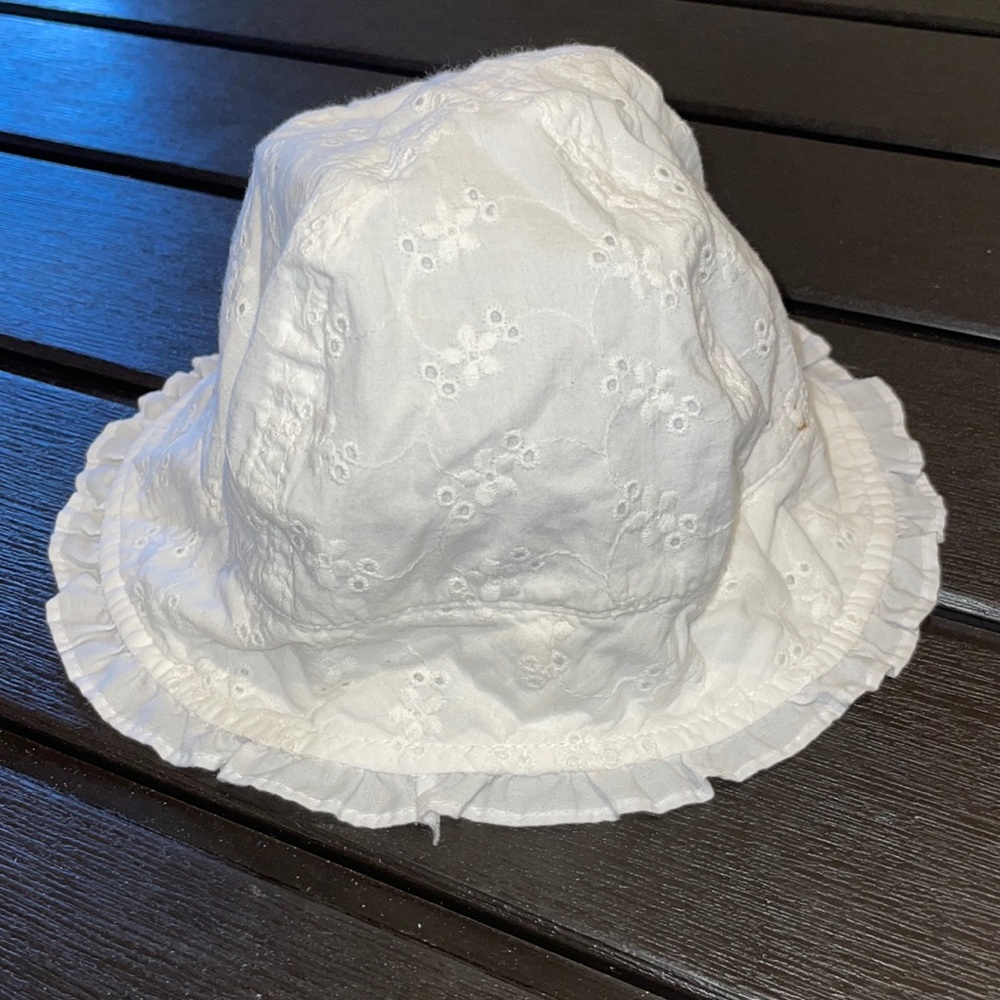 Toddler Embroidered diasy flower floral hat white 3T